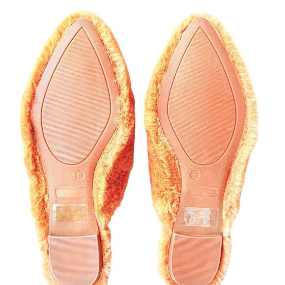 Journee Collection Sundown Camel Faux Fur Cozy Mule Slipper Flat Shoes Size 9 - Picture 6 of 8